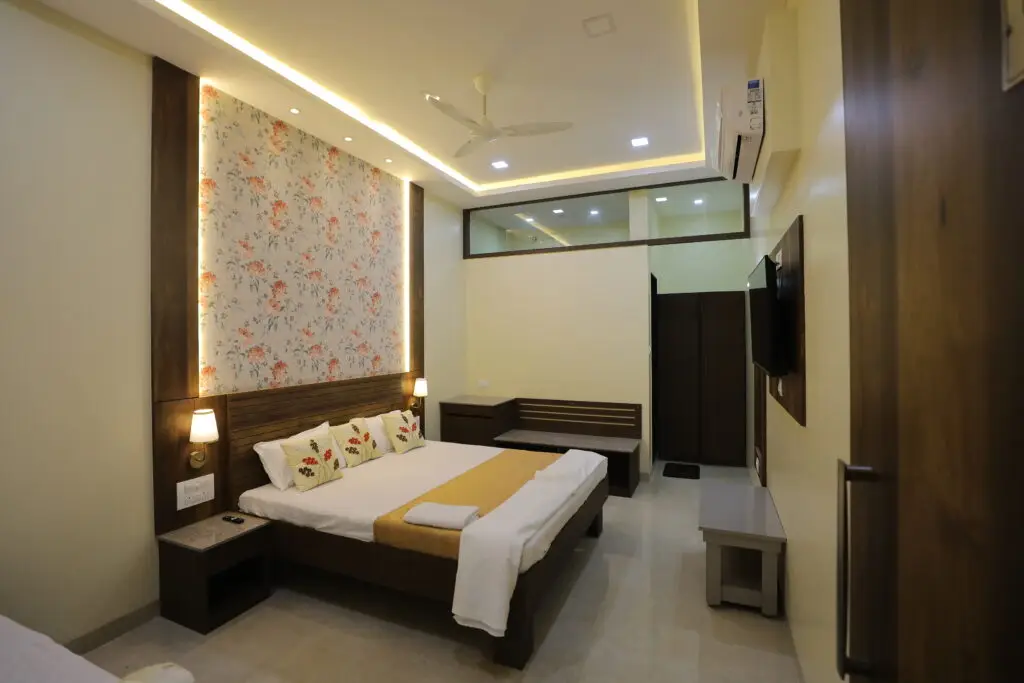 VL Patil Stays & Banquets hotel room in Kalaburagi, Karnataka
